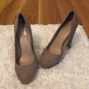 Taupe pumps